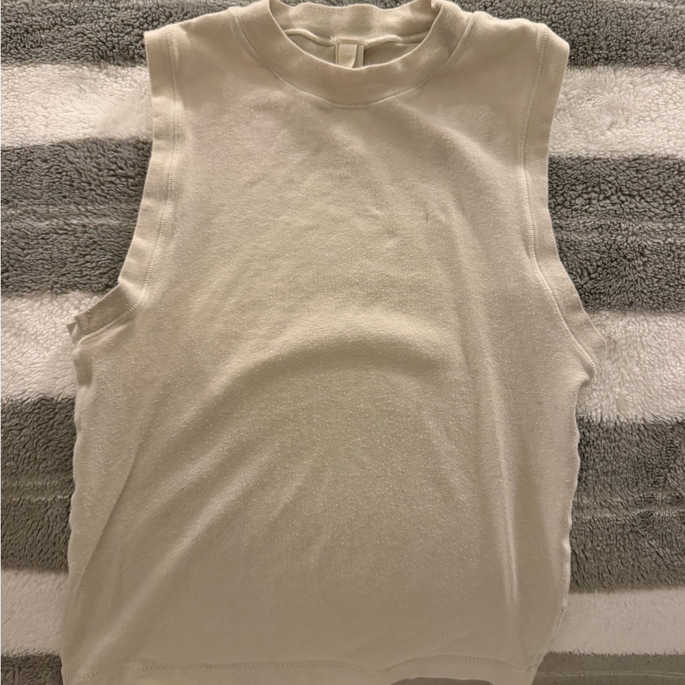 SKIMS Sleeveless Cream Top